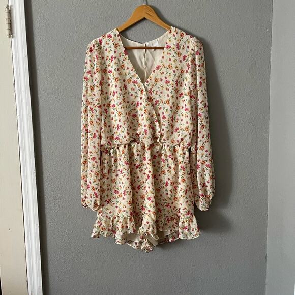 Lost Wonder Floral Romper‎ - Picture 4 of 7